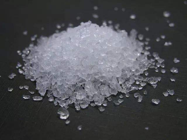 Silicon dioxide 